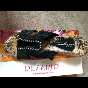 Dezario size 38 wedge sandal